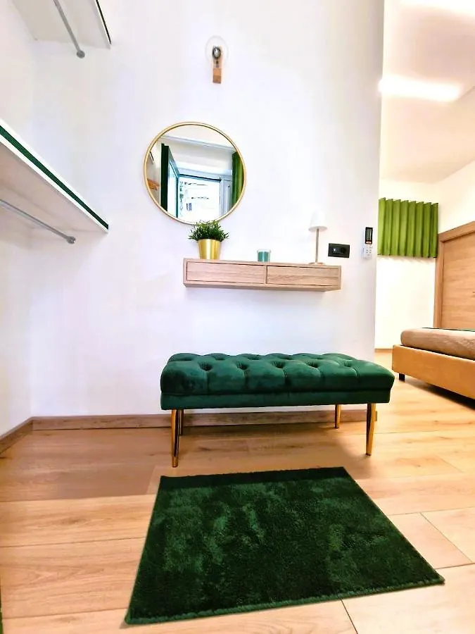 B&B One Catania 0*,  Italy